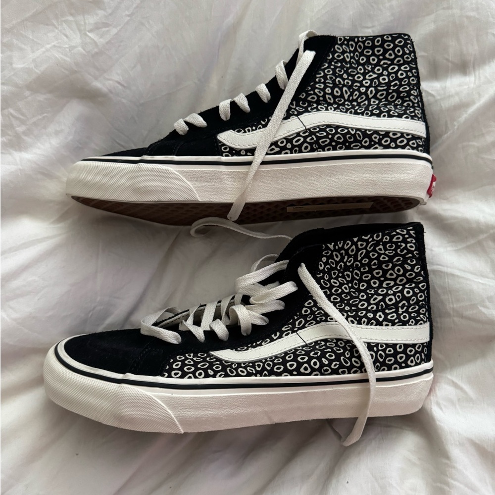 Vans high tops black and white new